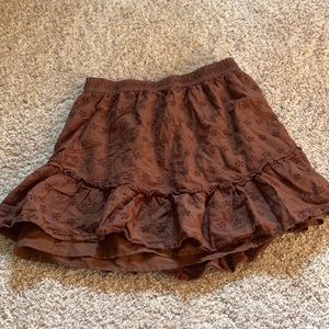 Brown hollister floral skirt (Xs)